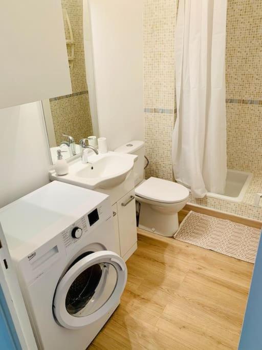 Le Port Tamaris Apartment Ла Сен-сюр-Мер Екстериор снимка